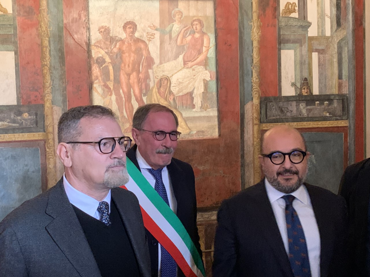 Massimo Osanna (a sinistra) con il ministro della cultura Gennaro Sangiuliano alla Casa dei Vettii nel parco archeologico di Pompei - (foto AdnKronos)