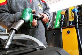 Gasoline, price on the rise: the highest since July 2022. Today meeting at Mimit