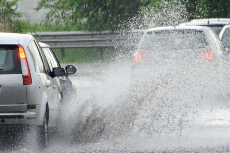 Maltempo Marche, Misa in piena a Senigallia e neve nell'entroterra