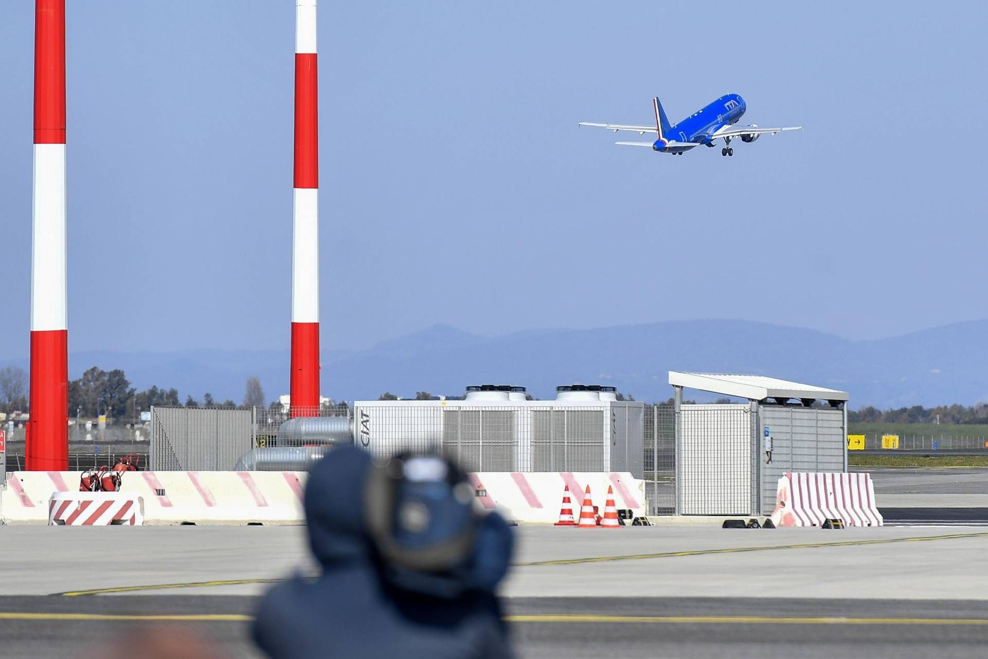 “Fiumicino'nun genişletilmesi için çalışmaların acilen başlatılması”