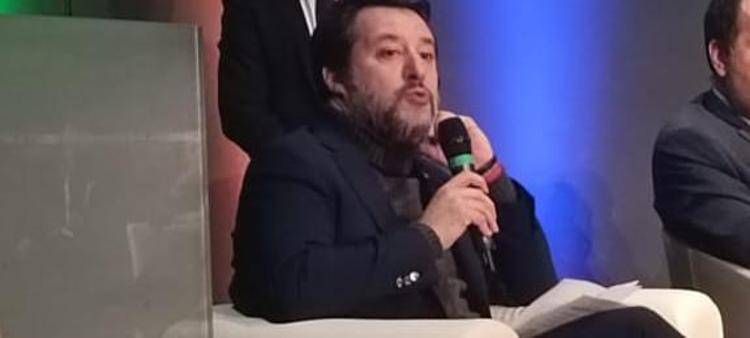 Salvini, ‘attrarre investimenti privati’