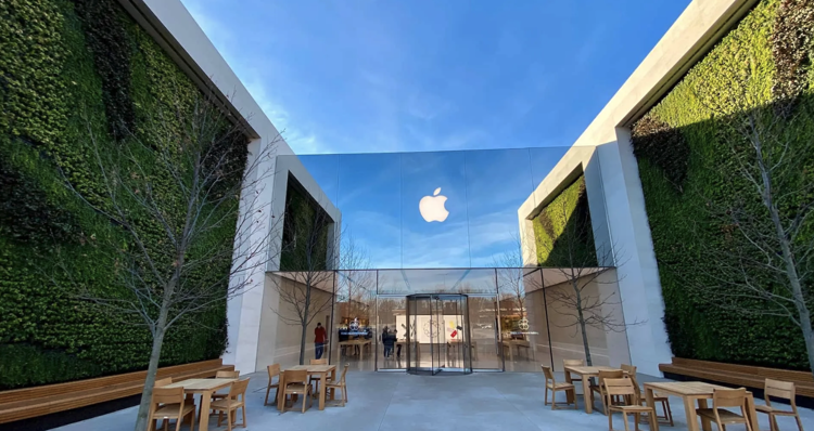 Apple, risultati finanziari in ribasso: resistono solamente i servizi