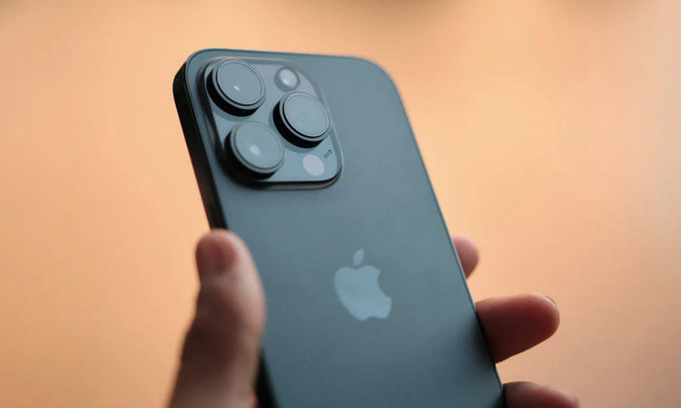 Apple, iPhone Ultra nel 2024 e più costoso dei Pro Max