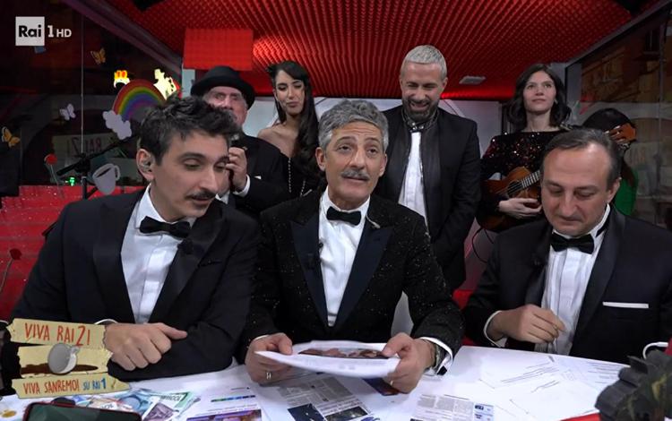 Sanremo, da Fiorello ironia su Blanco e l'esilarante risposta di Coletta a Zelensky - Video