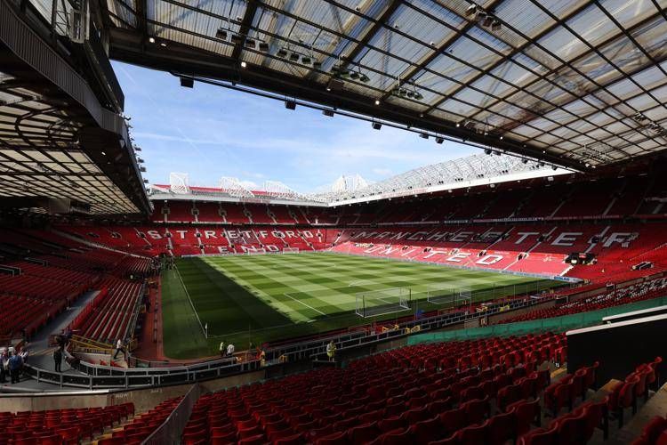 Manchester United, il Qatar vuole i red devils: pronta l'offerta