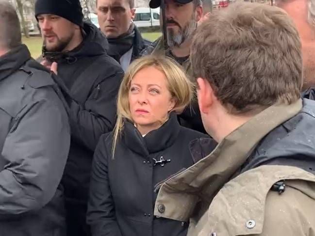Ukraine, Meloni in Bucha: “We will fight for you and your freedom” – Video