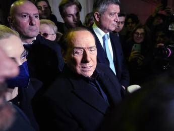 Ukraine, Zelensky case against Berlusconi agitates majority
