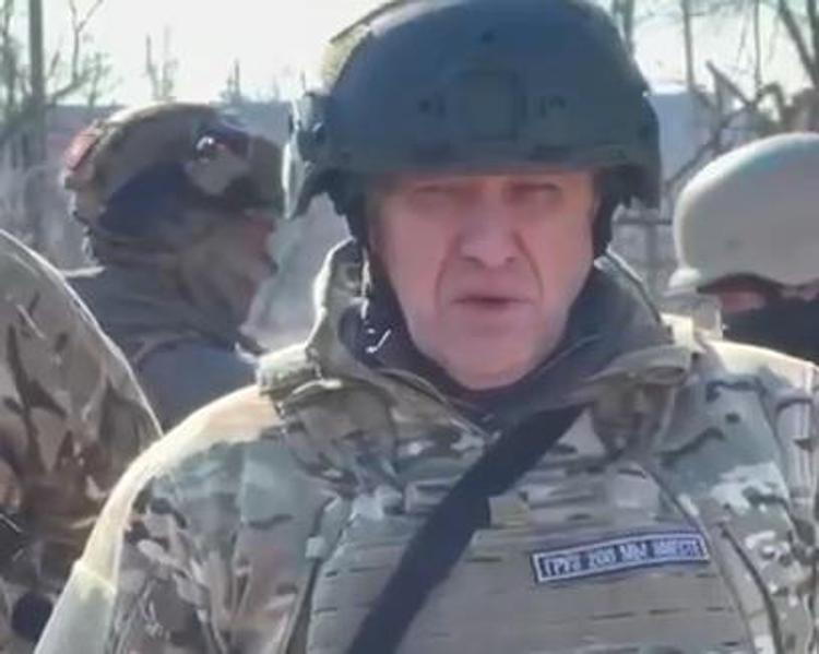 Ucraina, Prigozhin contro soldati Russia: 