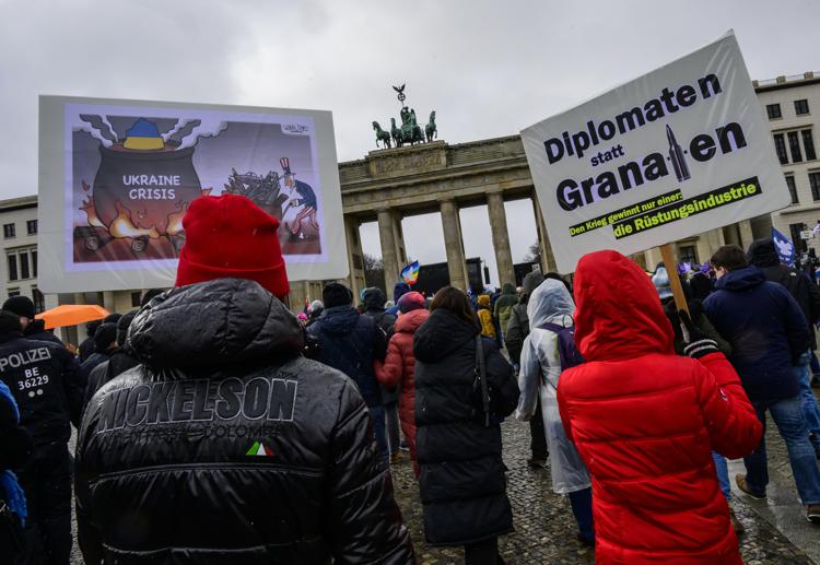 Ucraina, 10mila in piazza a Berlino: 