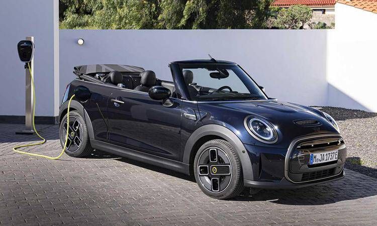 MINI: alluminio riciclato per i cerchi in lega della Cooper SE Cabrio