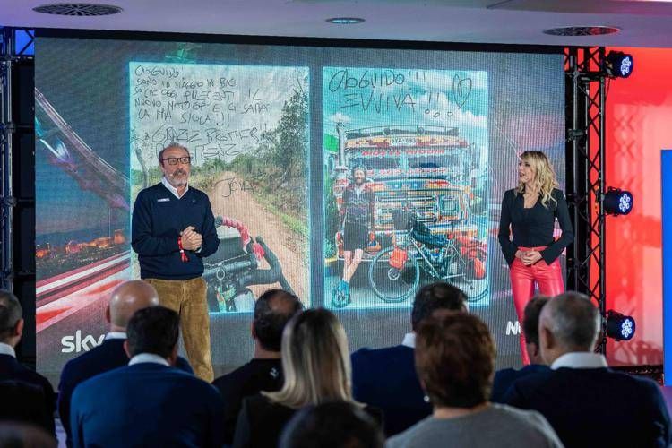 Guido Meda e Vera Spadini alla presentazione di Sky Motori a Monza - uff. s.