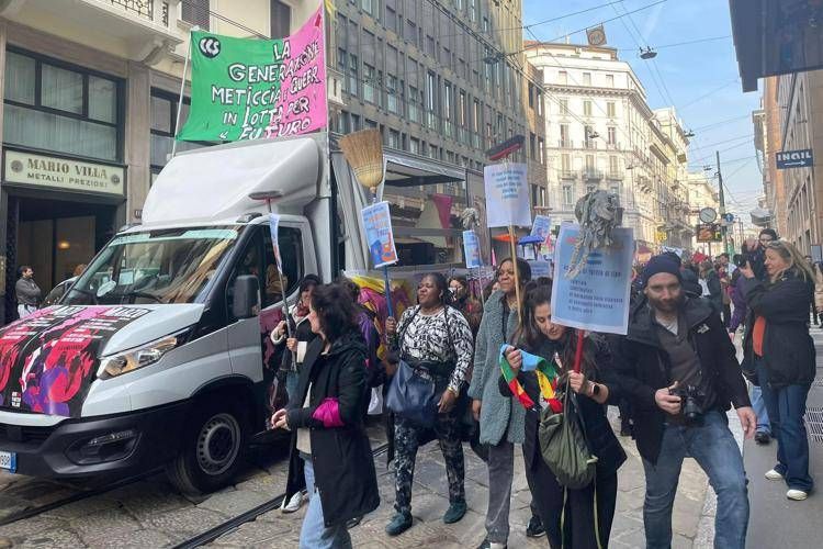 8 Marzo, partito corteo milanese: 