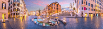 How does the Italian government control online casinos?