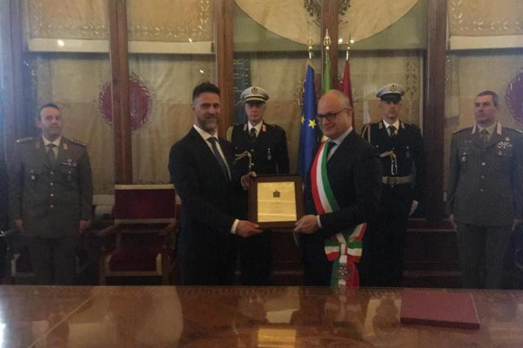 Roma, riconsegnata piastrina soldato morto in Russia: Gualtieri 