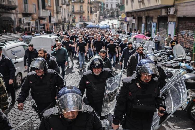 Tajani backs police after clashes with Eintracht Frankfurt fans in Naples