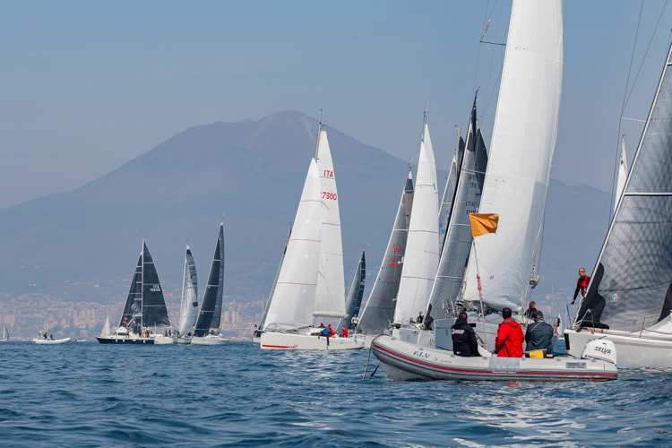 Il 25 marzo la quarta edizione della Vesuvio Race, 70 miglia intorno alle Flegree