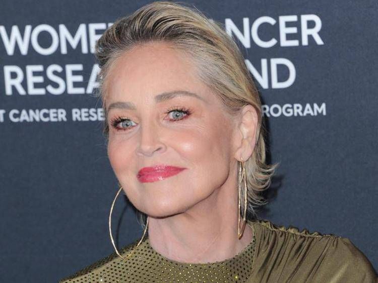 Sharon Stone: ''Robert Evans mi chiese di fare sesso con William Baldwin''