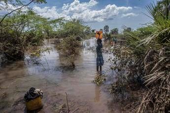 Crisi climatica in Mozambico, esposizione immersiva di WeWorld a Roma