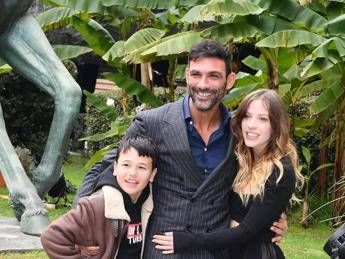 Ascolti tv, 'Resta con me' vince il prime time con oltre 3,8 mln