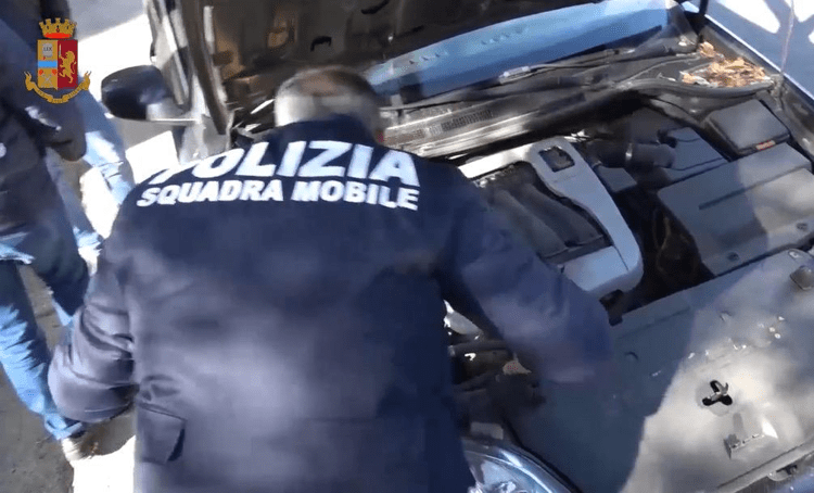 Operazione 'Fake cars', 9 misure cautelari a Caltanissetta