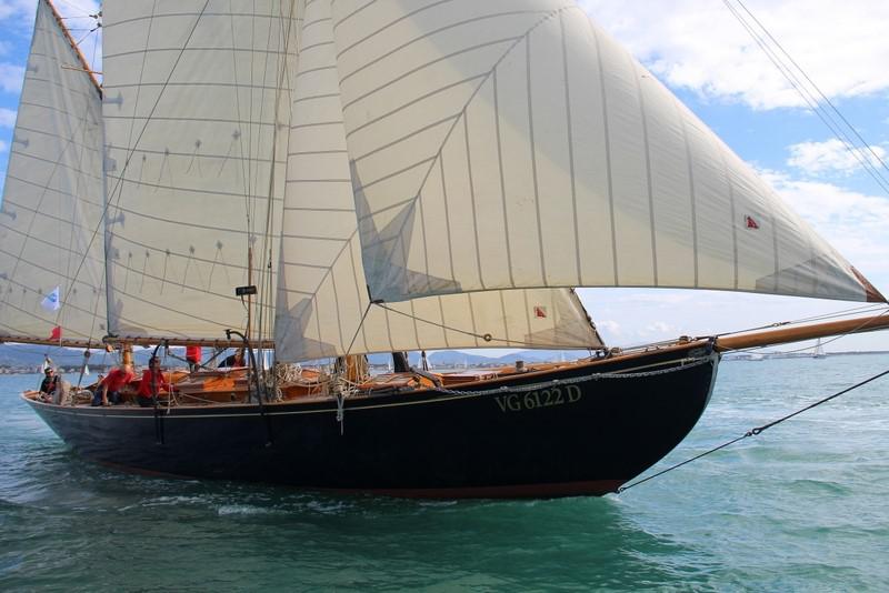Vintage sailing, the first Classic Boat Show in Genoa from 19 to 21 May