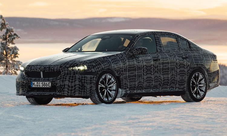 Nuova BMW i5: risultati sorprendenti nei test invernali al Circolo Polare Artico.