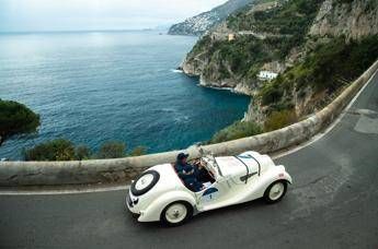 Motoring, Facchini-Olivetti on a 1938 BMW 328 win Sorrento Roads