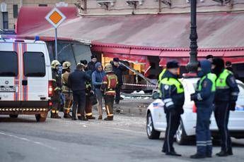 Bomb in St. Petersburg, woman wanted for murder blogger Tatarsky
