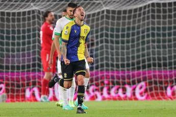 Verona-Sassuolo 2-1, yellow and blue comeback