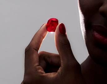 The rarest ruby ​​in the world is up for auction at Sotheby’s, worth over  million