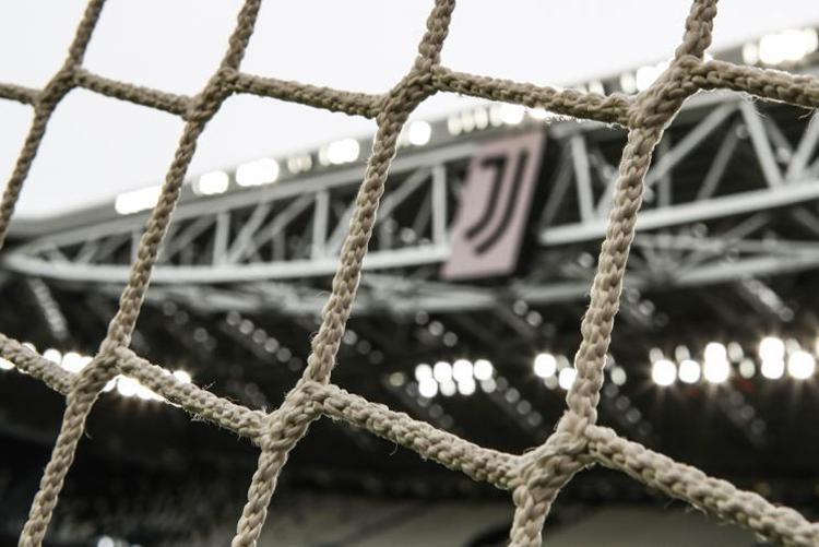Juventus fuori da Conference League, sentenza Uefa: esclusione da coppe e multa