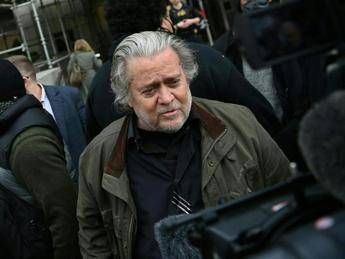 US elections 2024, Bannon’s gimmick: “Trump choose Kennedy as deputy”
