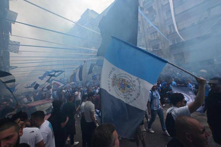 Napoli-Salernitana 1-1, festa scudetto rinviata: tensione tifosi-polizia