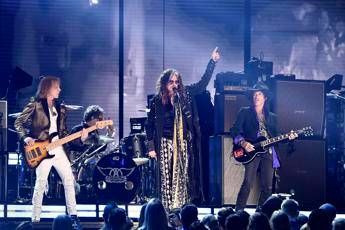 Aerosmith announce farewell tour