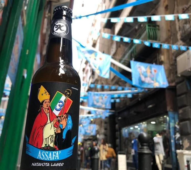 Scudetto Napoli, a ruba la birra speciale con San Gennaro e ostia tricolore