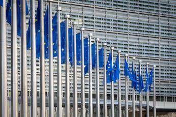 EU launches anti-corruption package