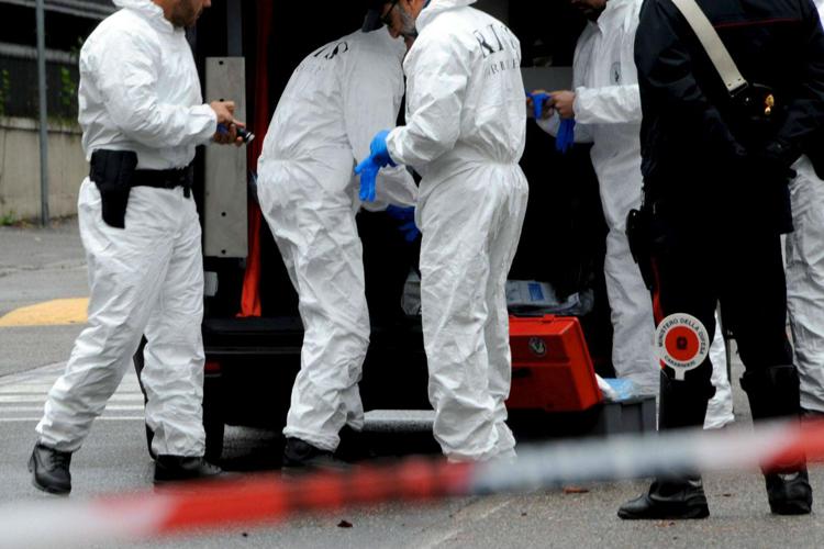 Bari, donna di 54 anni trovata morta in una strada privata