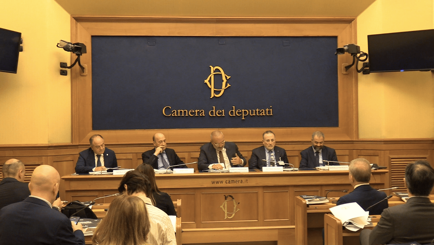 η έκθεση του Ιδρύματος Magna Graecia