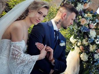Ukraine, Giulia Schiff gets married: “No honeymoon, let’s collect humanitarian aid and go back there”