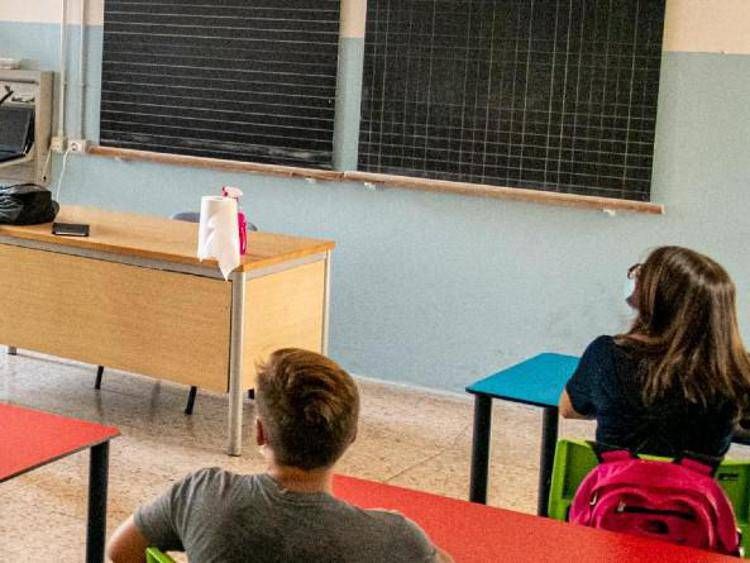 Una classe (Fotogramma)