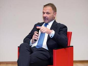 Lollobrigida: “Increase in births to defend Italian ethnicity”