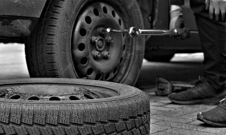 Vacanze sicure: pneumatici sotto controllo con la nuova campagna sulla sicurezza stradale