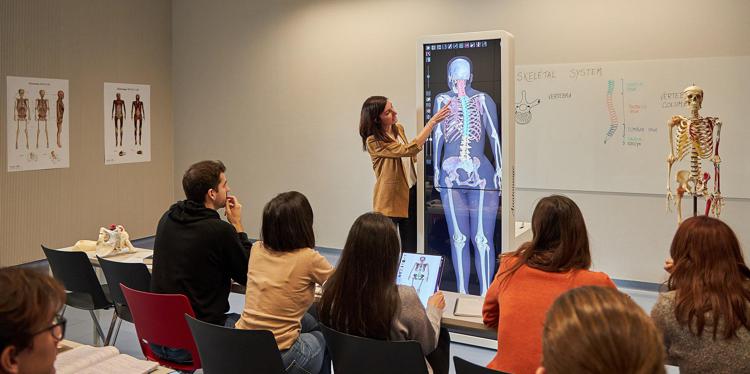 Scuola, materie Stem più semplici con sistemi di virtualizzazione Anatomage