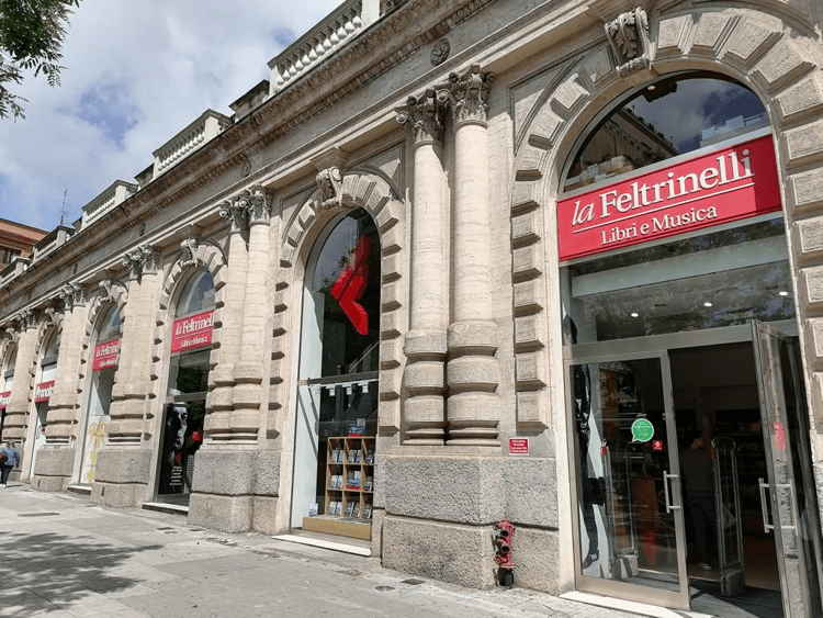 Palermo, alla Feltrinelli nasce nuovo reparto International