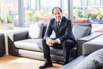 Deloitte, cost of living worries GenZ and Millennials and 1 out of 2 in economic difficulty