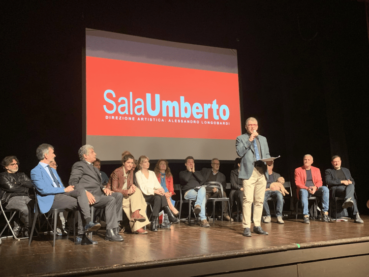 Il direttore artistico della Sala Umberto di Roma, Alessandro Longobardi, con registi e attori della nuova stagione - (foto AdnKronos)