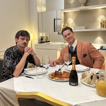 Fabio Rovazzi at dinner with John Cena, former WWE star and actor in ‘Fast X’