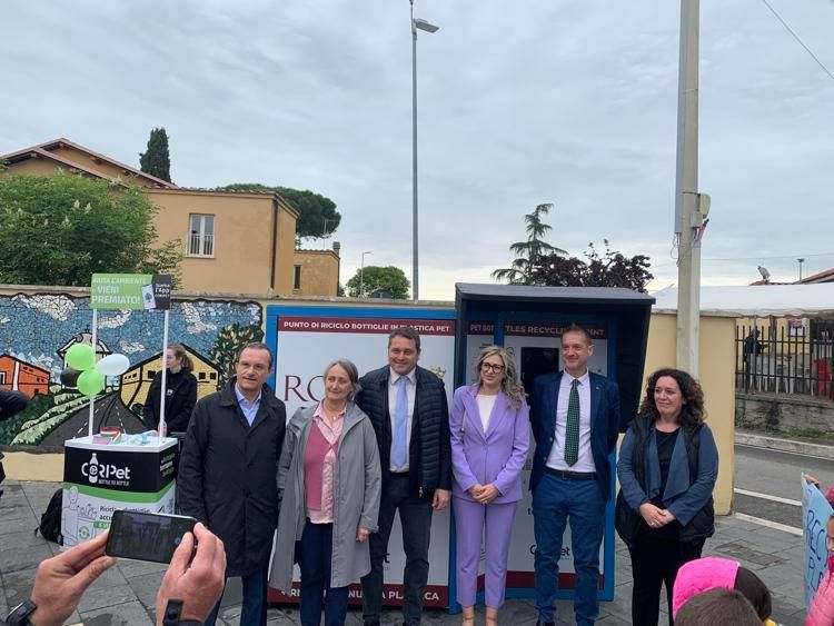 Coripet, inaugurati cinque nuovi eco-compattatori nel Municipio IV di Roma