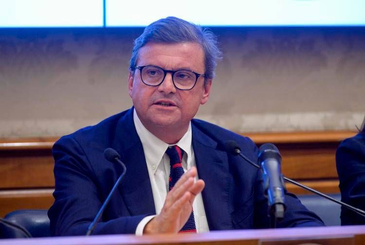 Rai: Calenda, ‘chiunque arriva al governo la lottizza, spettacolo indecoroso’