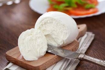 Lotto di mozzarella richiamato per “presenza di Listeria”